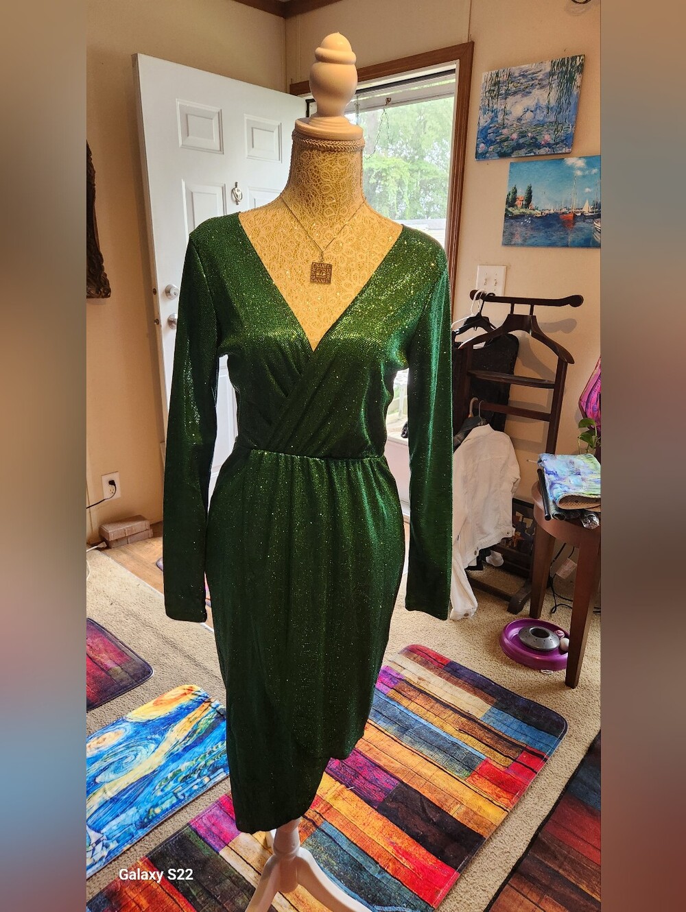NEW Small HALLOWEEN COSTUME PARTY Sparkle Green Long-Sleeve V-Neck Dress